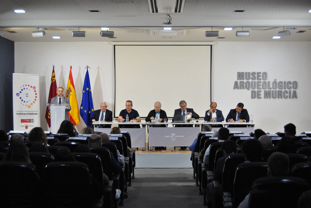 El cooperativismo y la economía social, aliados en el desarrollo de la Región de Murcia en sus cuarenta años de autonomía
