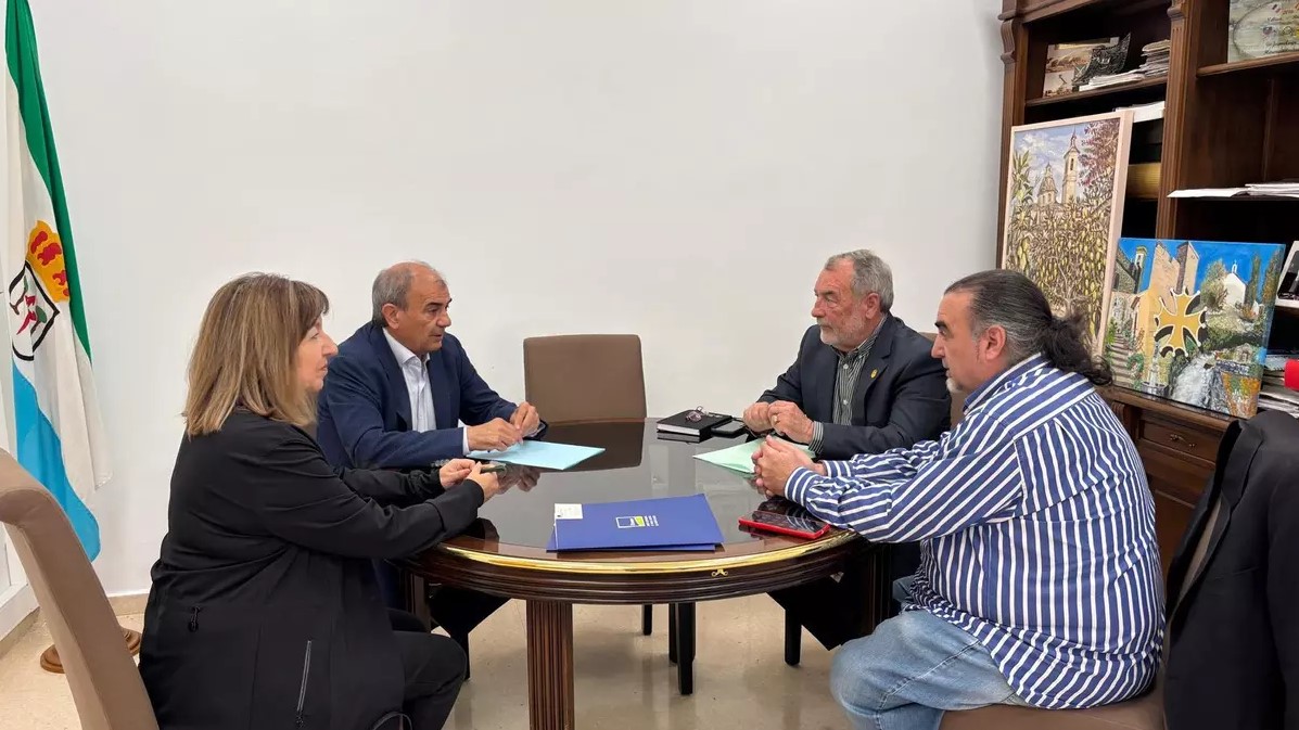 Impulso al cooperativismo en Ricote mediante la firma de un convenio