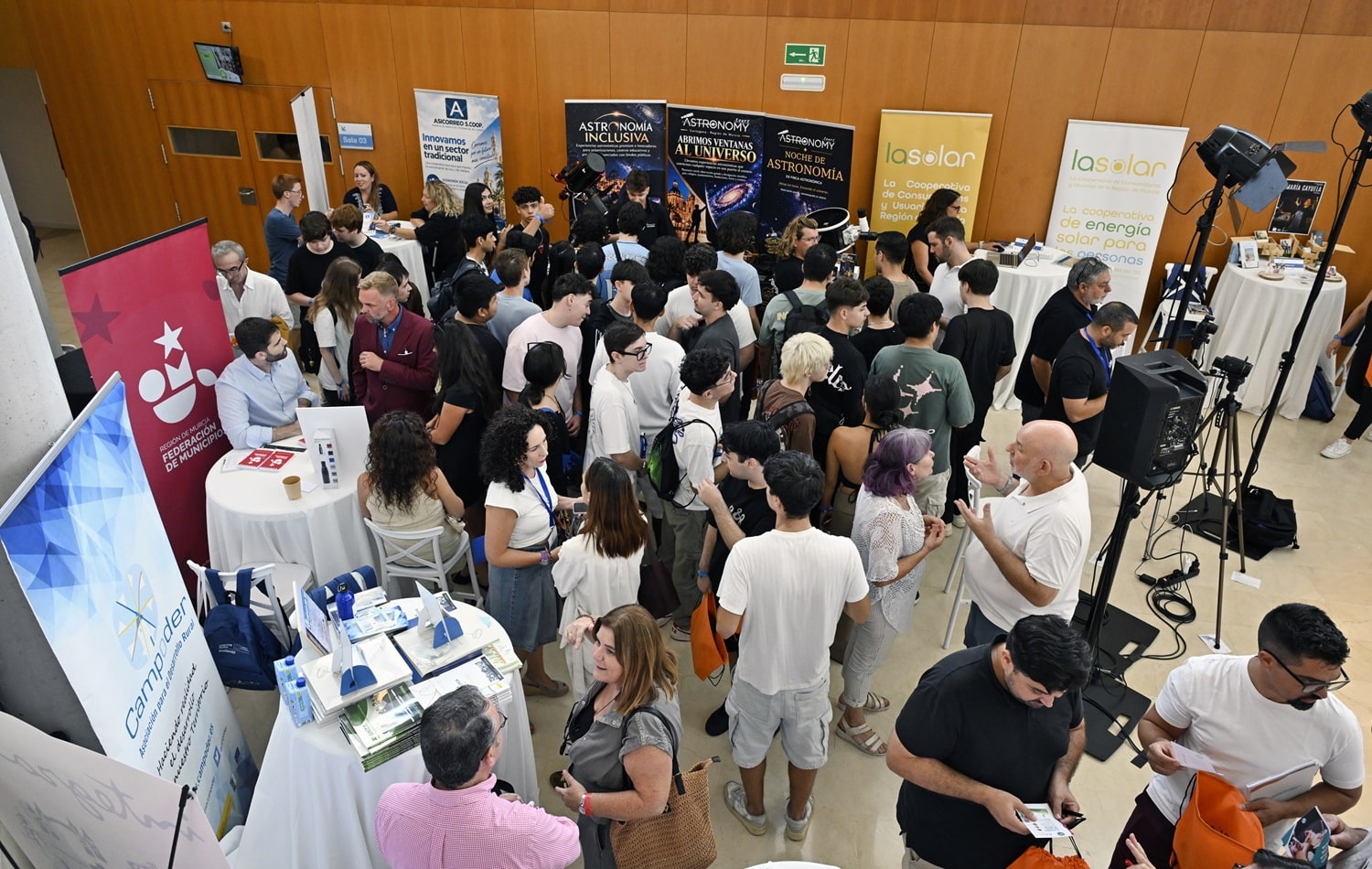 FERIA ECONOMÍA SOCIAL Y EMPRENDIMIENTO