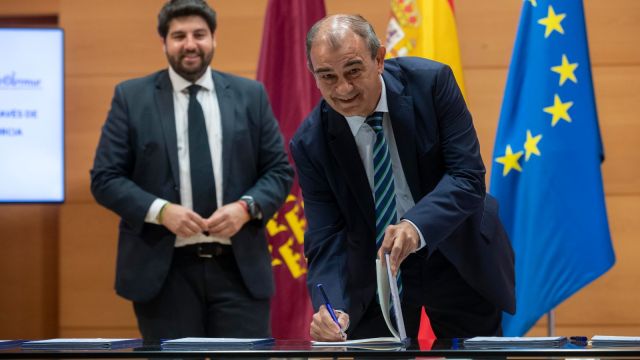 Firma del Pacto Regional para la Reactivación Económica y Social de la Región de Murcia ante la pandemia del Covid-19 4 - Ucomur