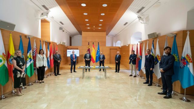 Firma del Pacto Regional para la Reactivación Económica y Social de la Región de Murcia ante la pandemia del Covid-19 5 - Ucomur